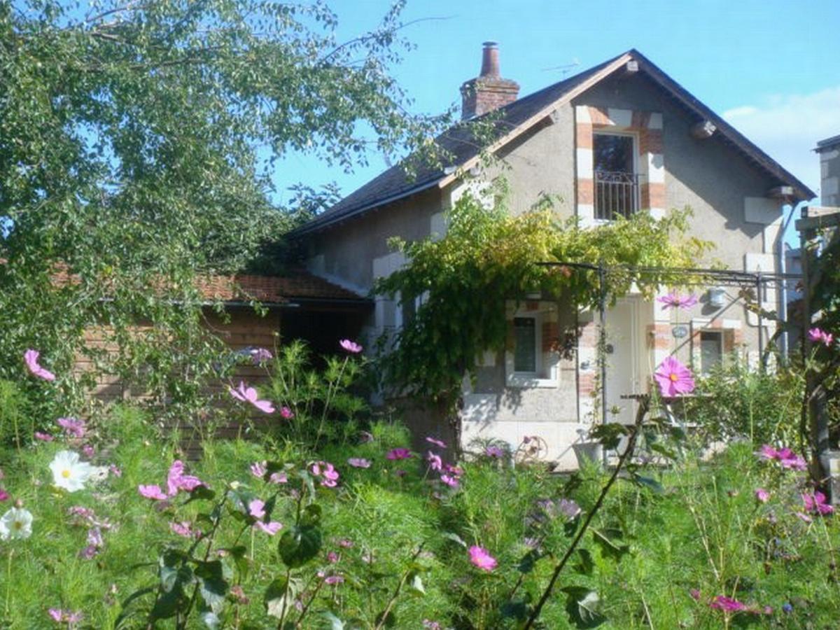 Chambres D'Hotes Le Clos De La Touche Cheille Luaran gambar