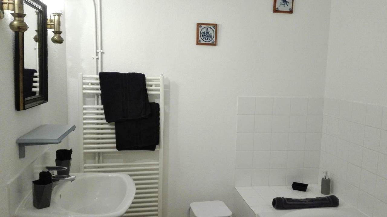 Chambres D'Hotes Le Clos De La Touche Cheille Luaran gambar