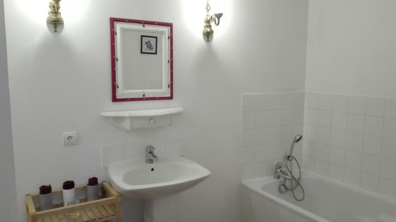 Chambres D'Hotes Le Clos De La Touche Cheille Luaran gambar